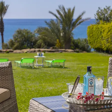 فيلة Maroni Beachfront *