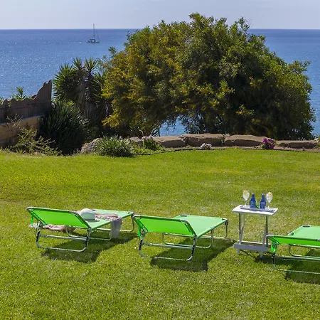 Maroni Beachfront * لارنكا